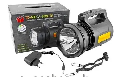 نورافکن شارژی تی دی مدل TD-6000A ظرفیت ۳۰ وات نور مهتابی با برد ۵۰۰ متر